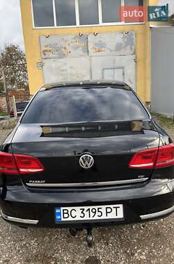 Седан Volkswagen Passat 2011 в 