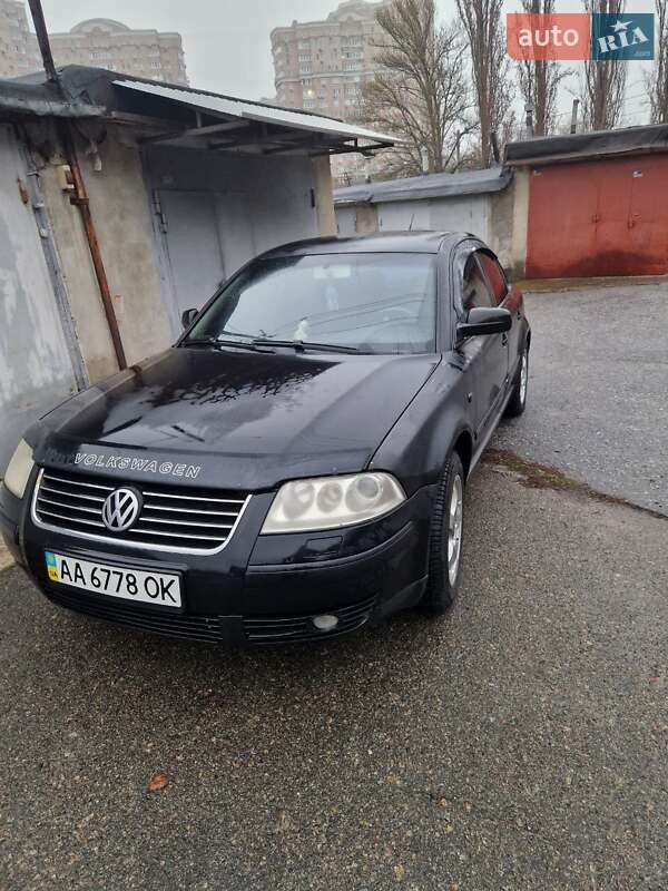 Седан Volkswagen Passat 2001 в 