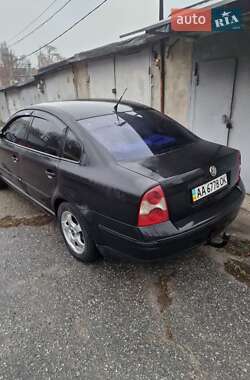 Седан Volkswagen Passat 2001 в 