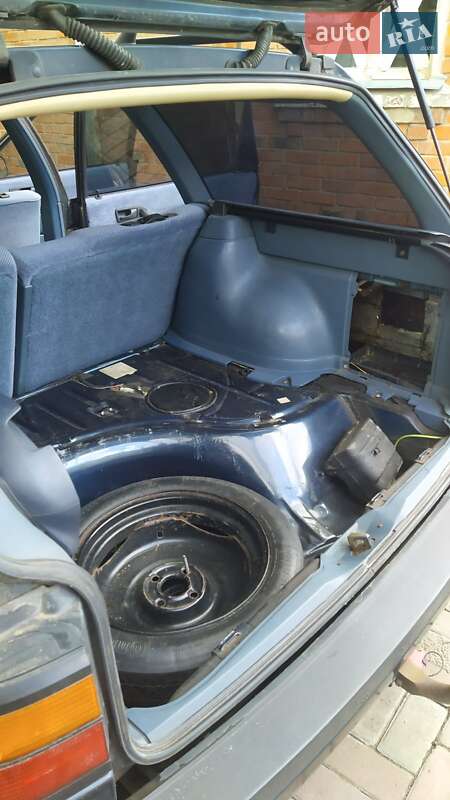 Универсал Volkswagen Passat 1990 в Харькове