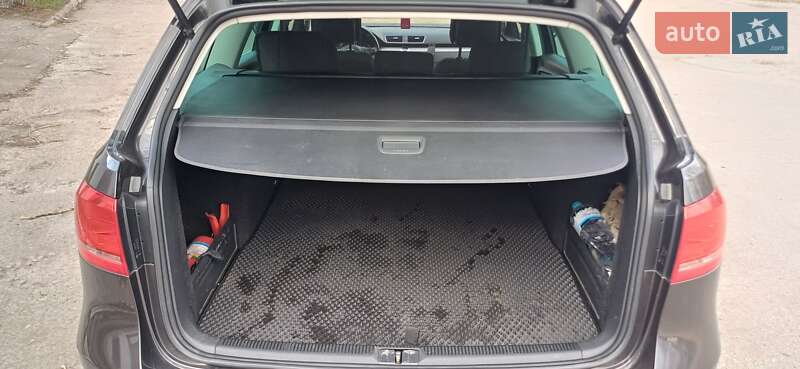 Универсал Volkswagen Passat 2011 в Кролевце