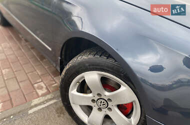 Універсал Volkswagen Passat 2006 в 