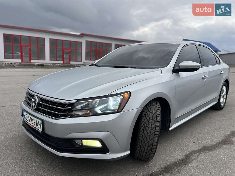 Седан Volkswagen Passat 2016 в Хмельницькому