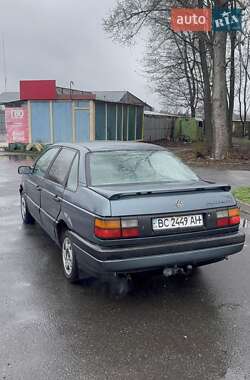 Седан Volkswagen Passat 1988 в 