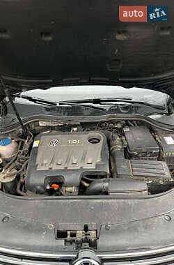 Универсал Volkswagen Passat 2011 в 