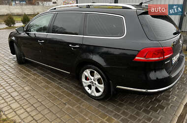 Универсал Volkswagen Passat 2011 в 
