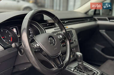 Универсал Volkswagen Passat 2015 в 