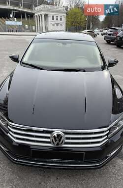 Седан Volkswagen Passat 2017 в 