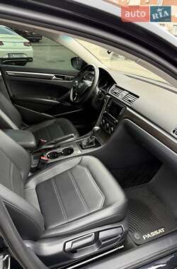 Седан Volkswagen Passat 2017 в 