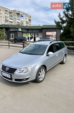 Універсал Volkswagen Passat 2009 в 
