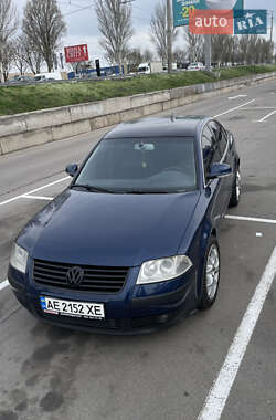 Седан Volkswagen Passat 2004 в Дніпрі