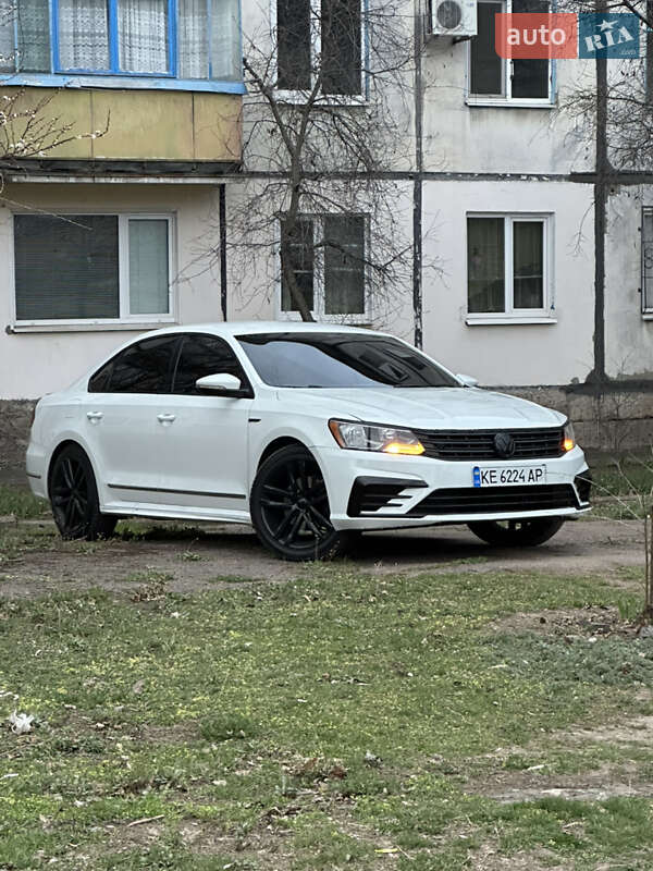 Седан Volkswagen Passat 2016 в Кривому Розі