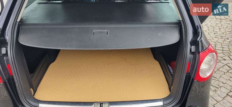 Универсал Volkswagen Passat 2006 в Хмельницком