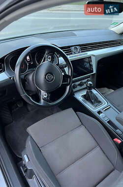 Универсал Volkswagen Passat 2018 в 