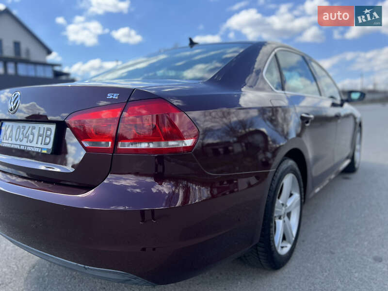 Седан Volkswagen Passat 2012 в Києві