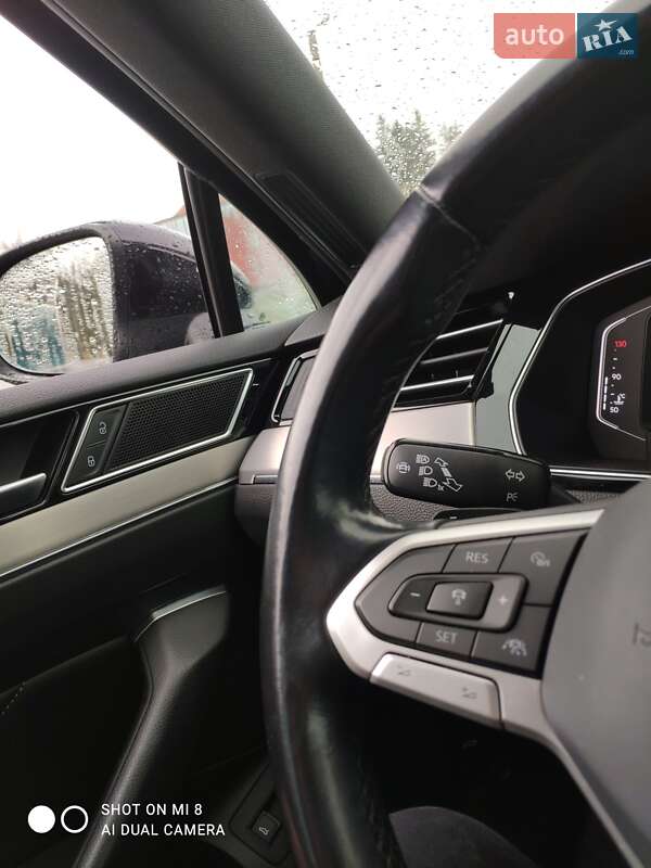 Седан Volkswagen Passat 2021 в Шепетовке