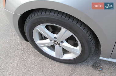 Седан Volkswagen Passat 2012 в 