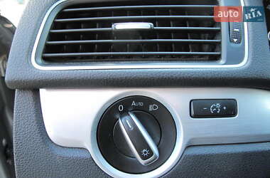 Седан Volkswagen Passat 2012 в 