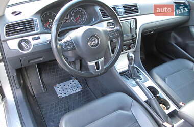 Седан Volkswagen Passat 2012 в 
