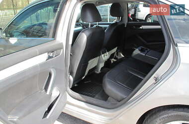 Седан Volkswagen Passat 2012 в 