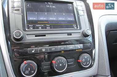 Седан Volkswagen Passat 2012 в 