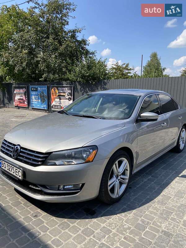Седан Volkswagen Passat 2013 в Тернополі