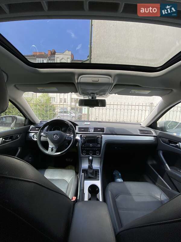 Седан Volkswagen Passat 2013 в Тернополі