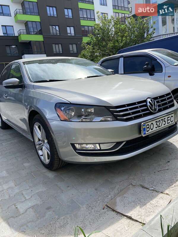 Седан Volkswagen Passat 2013 в Тернополі