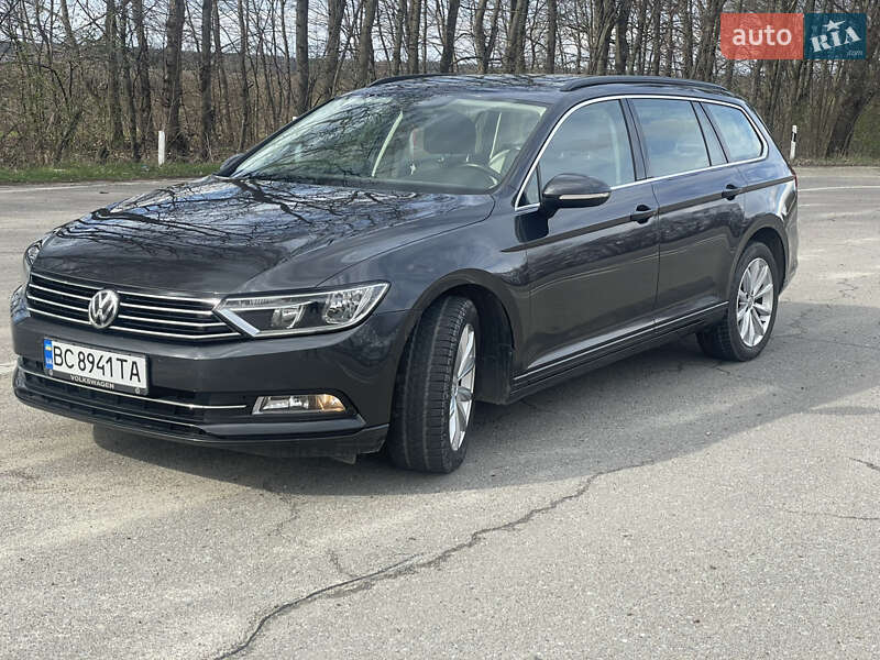 Універсал Volkswagen Passat 2018 в Львові