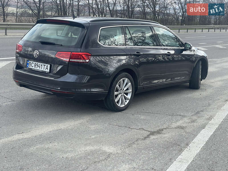 Універсал Volkswagen Passat 2018 в Львові
