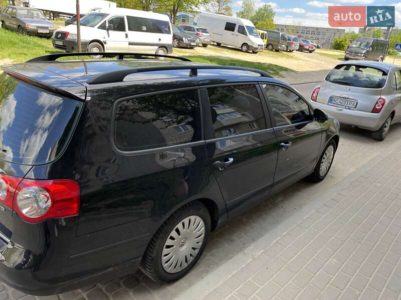 Универсал Volkswagen Passat 2005 в Новояворовске фото 3 Универсал Volkswagen Passat 2005 в Новояворовске