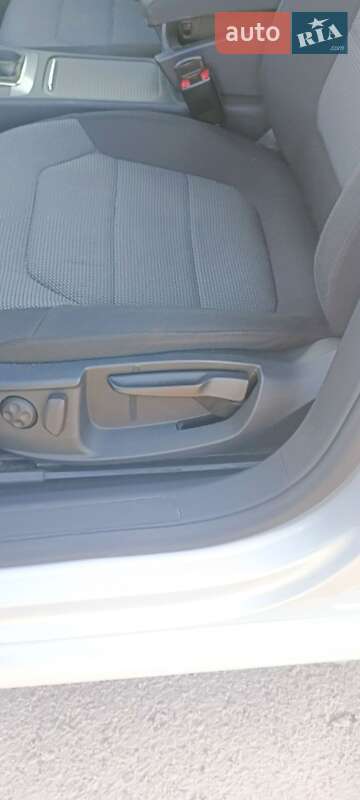 Универсал Volkswagen Passat 2013 в Львове фото 12 Универсал Volkswagen Passat 2013 в Львове