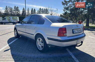 Седан Volkswagen Passat 1998 в 