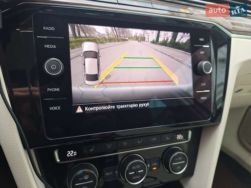 Седан Volkswagen Passat 2017 в Киеве