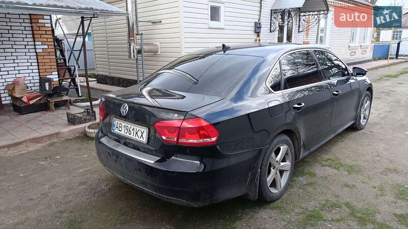Седан Volkswagen Passat 2012 в Тростянці