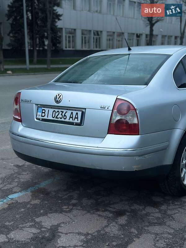 Седан Volkswagen Passat 2004 в Киеве