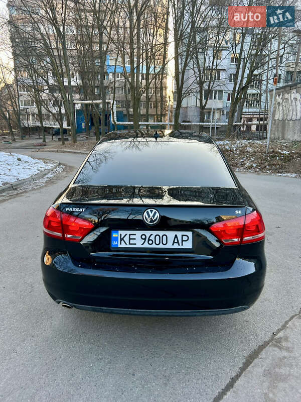 Седан Volkswagen Passat 2012 в Дніпрі
