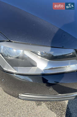 Універсал Volkswagen Passat 2014 в 