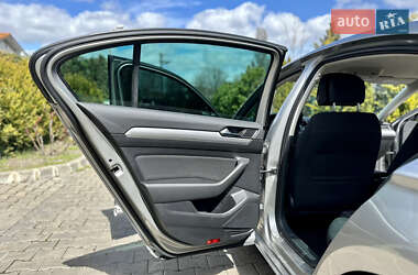 Седан Volkswagen Passat 2016 в 