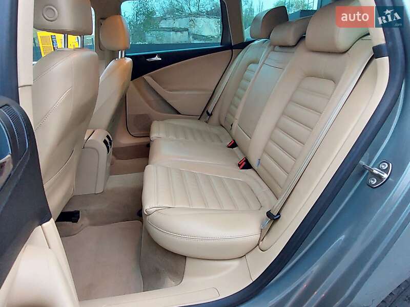 Універсал Volkswagen Passat 2006 в Одесі