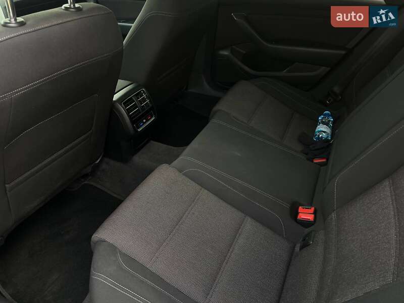 Седан Volkswagen Passat 2016 в Миколаєві