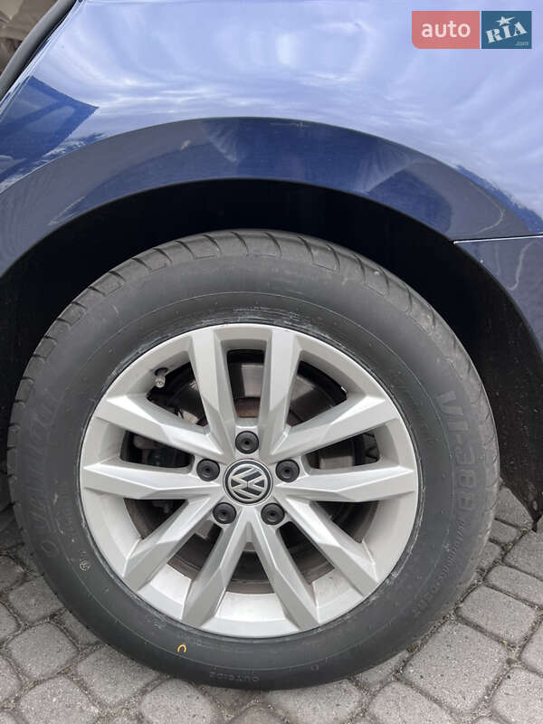 Универсал Volkswagen Passat 2015 в Ужгороде фото 11 Универсал Volkswagen Passat 2015 в Ужгороде