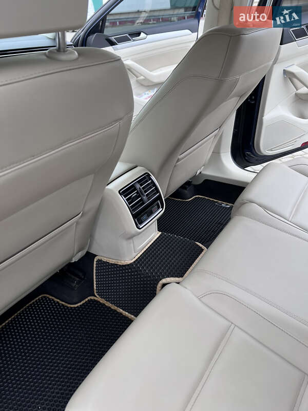 Универсал Volkswagen Passat 2015 в Ужгороде фото 38 Универсал Volkswagen Passat 2015 в Ужгороде