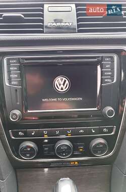 Седан Volkswagen Passat 2017 в 