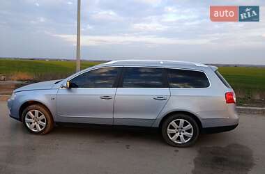 Универсал Volkswagen Passat 2009 в Сумах