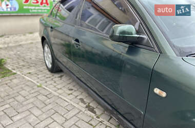 Седан Volkswagen Passat 1998 в 