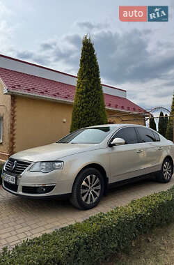 Седан Volkswagen Passat 2010 в 