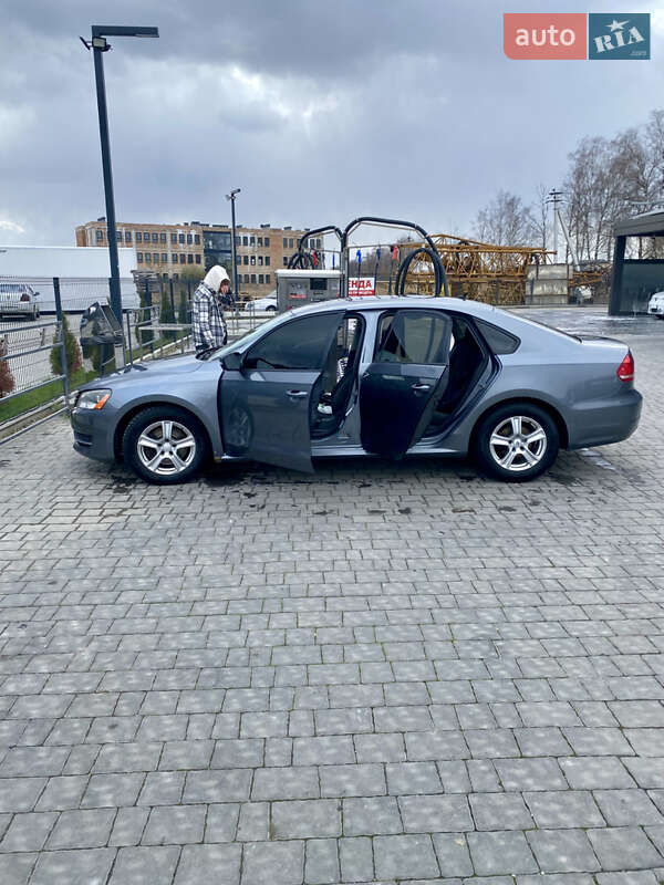 Седан Volkswagen Passat 2013 в Богородчанах