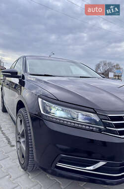 Седан Volkswagen Passat 2016 в 