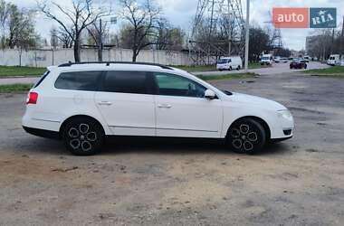 Универсал Volkswagen Passat 2010 в 